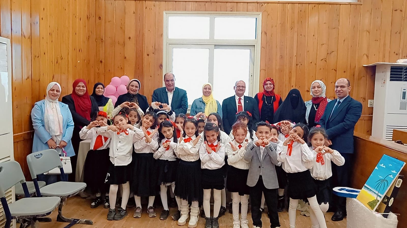 فعاليات اليوم الرابع من الأسبوع البيئي بكلية التربية للطفولة المبكرة