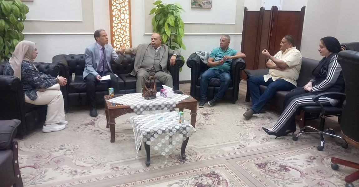 جامعة الفيوم: مركز إدارة الأزمات والكوارث يواصل جولاته الميدانية بكلية علوم الرياضة . 